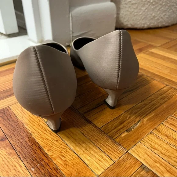 Zara Curved Kitten Heels - Picture 4 of 7